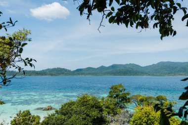 Sea Bright, tropik adada güzel Andaman kristal Denizi, Koh Lipe, Tayland