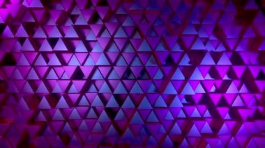 Metal parlak üçgenlerin soyut arka planı. Modern moda aydınlatma. Sorunsuz döngü 4k animasyon