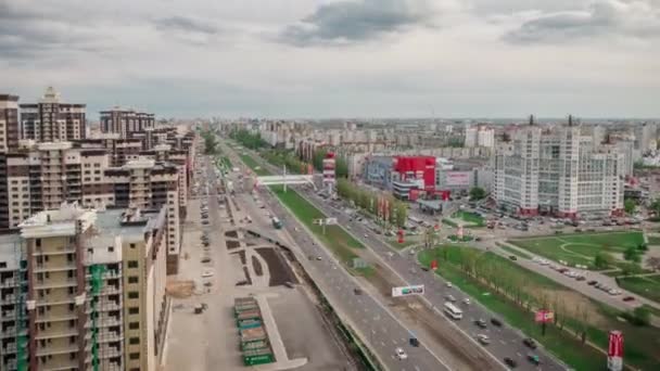 Voronezh, Russia 2 May 2019: 4k aerial time lapse, cityscape and moving cars — Stok Video