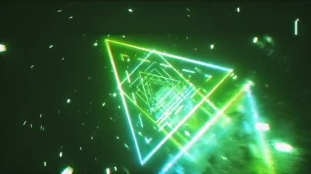 Gekke vlucht in een retro futuristische ruimte door Neon gloeiende figuren in de stijl van de jaren ' 80. Naadloze loop animatie. Film VHS-effect met vervormingen, ruis en chromatische aberratie — Stockvideo