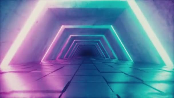 Політ у футуристичному тунелі з флуоресцентними ультрафіолетовими ліхтарями. Інтер'єрний коридор Sci-fi. Сучасний неоновий блакитний фіолетовий світловий спектр. 3D візуалізація безшовної петлі анімації 4k UHD — стокове відео