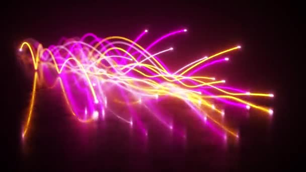 Распространение голубых и фиолетовых неоновых волокон в пространстве над поверхностью. Движение камеры за проводами. Распространение и передача информации в цифровом мире. 3D рендеринг — стоковое видео
