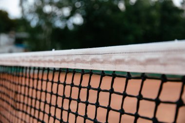 Tenis ağını yakından görmek