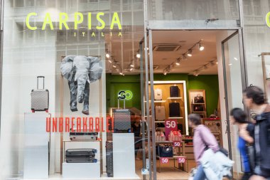 Belgrade, Sırbistan - 10 Temmuz 2018: Logo Carpisa Belgrad ana kendi mağazalarında üzerinde. Carpisa bir İtalyan üretici ve perakendeci Bagaj çıkış olduğunu