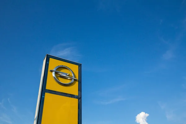 Bělehrad Srbsko Července 2018 Opel Logo Jejich Hlavní Obchodní Zastoupení — Stock fotografie