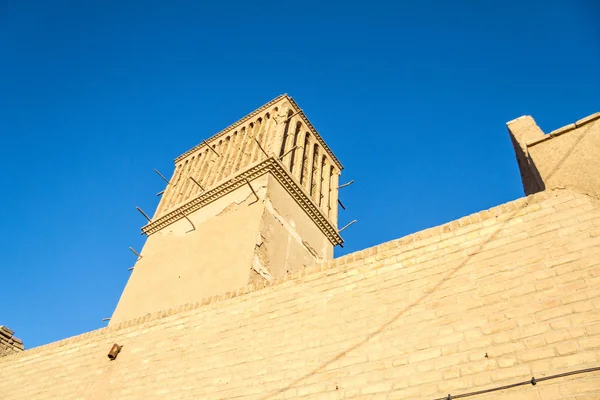 Yazd Iran Sokaklarında Alınan Kil Tipik Windtower Yaptı Çölde Binalar — Stok fotoğraf