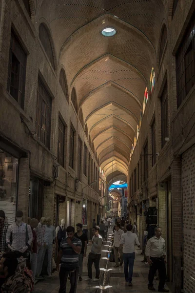 Tehran Irão Agosto 2015 Rua Principal Bazar Teerã Pela Manhã — Fotografia de Stock