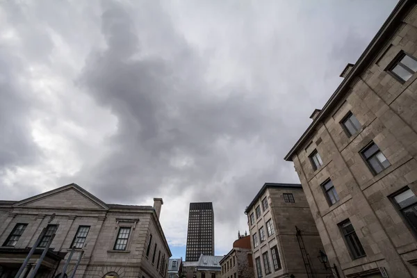 Panorama Los Edificios Piedra Del Viejo Montreal Con Rascacielos Moderno —  Fotos de Stock