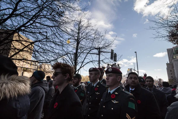 Οττάβα Καναδάς Νοεμβρίου 2018 Στρατιώτες Από Τάγματα Αλεξιπτωτιστών Όρθια Θέση — Φωτογραφία Αρχείου