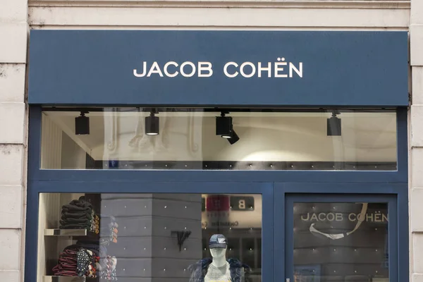 Praag Tsjechie November 2019 Jacob Cohen Logo Voor Hun Boetiek — Stockfoto