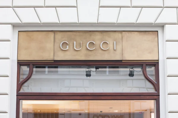 Praag Tsjechië November 2019 Gucci Logo Voor Hun Boetiek Voor — Stockfoto