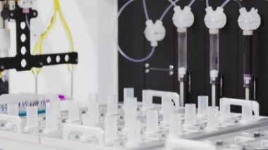 Kimyasal ve biyolojik laboratuvar ölümcül katil virüs tespiti için