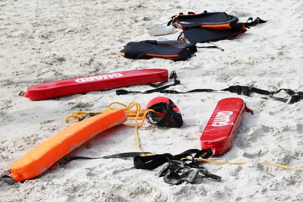 Medische Noodgevallen Gereedschap Tas Eerste Hulp Kit Het Strand Met — Stockfoto