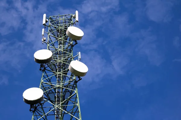 Antenne Voor Communicatie Gebouw Toren Blue Sky — Stockfoto