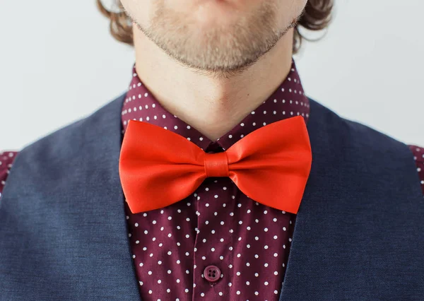 Homem com barba numa gravata — Fotografia de Stock