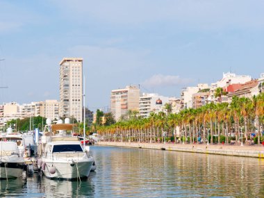 Bağlantı noktası ve Alicante Gezinti görünümünü. İspanya.
