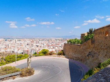 Castillo de Santa Barbara Alicante duvar parçası,