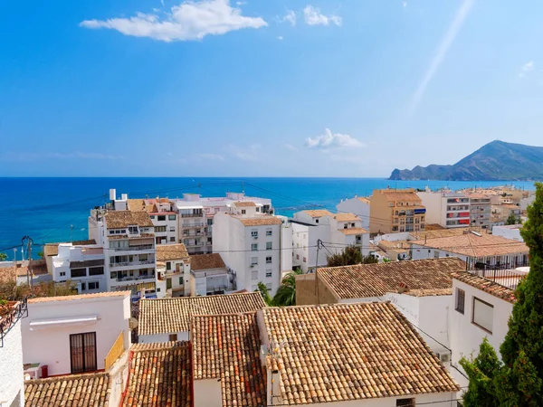 Altea ve deniz büyüleyici evlerin Panoraması. Costa Blanca, İspanya.