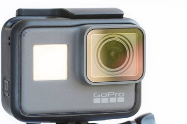 Kiev, Ukrayna - 05 Haziran 2018: Gopro Hero siyah kamera beyaz arka plan üzerinde.