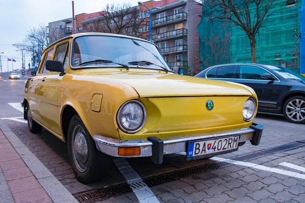 Bratislava Slovakia March 2018 Classic Vintage Car Yellow Skoda Parked — Stock Photo, Image