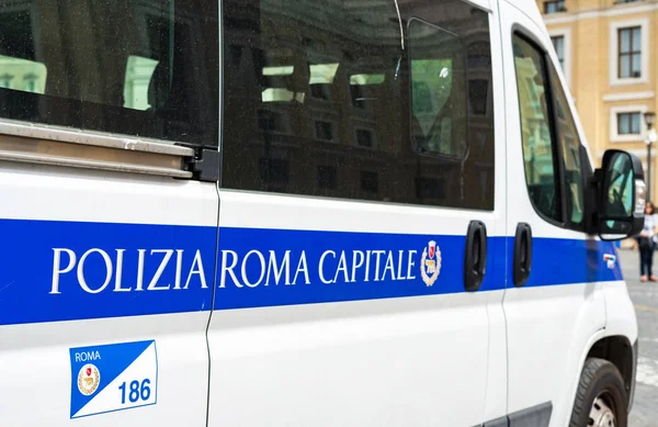 Рим Італія Червня 2019 Логотип Місцевому Поліцейському Автомобілі — стокове фото