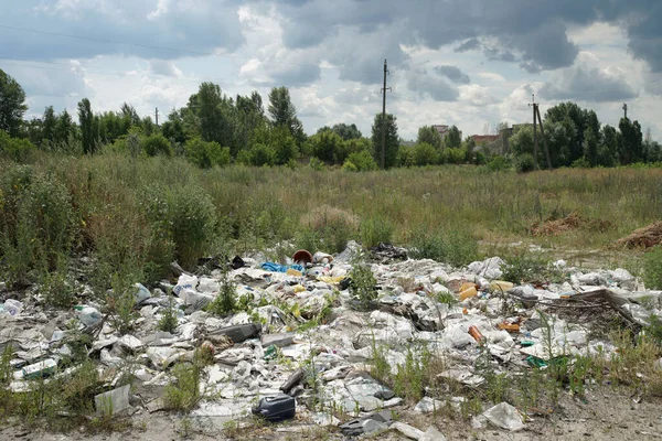 Ucrânia Irpin Julho 2020 Poluição Imprudente Meio Ambiente Com Resíduos — Fotografia de Stock