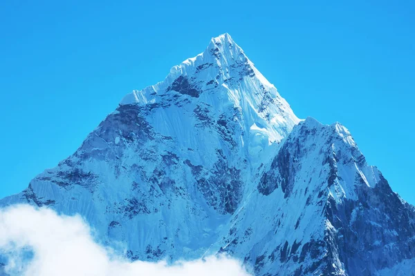Himalaya berg i solljus. Vackert landskap i Himalaya bergen Royaltyfria Stockfoton