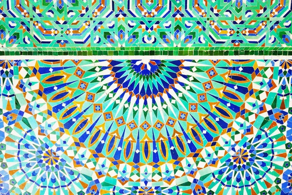 Marokkaanse mozaïek tegel, keramisch decoratie van Hassan Ii Mosque, Casablanca, Marokko — Stockfoto