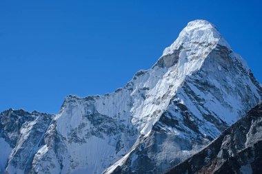 Himalayalar Everest Bölgesinde Ama Dablam, Nepal