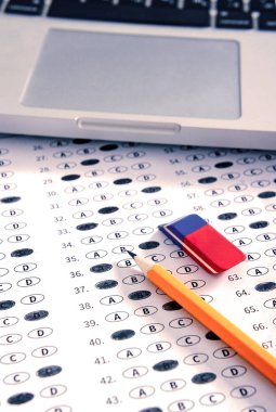 Cevapları ile skor levha sınayın. Eğitim kavramı