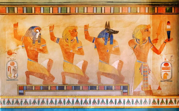 Ancient Egypt scene, mythology. Egyptian gods and pharaohs. — Stock Photo, Image