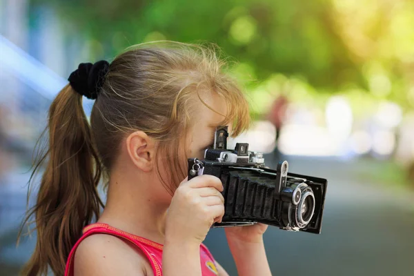 little girl kid photographer