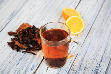 Masada bir fincan çay.