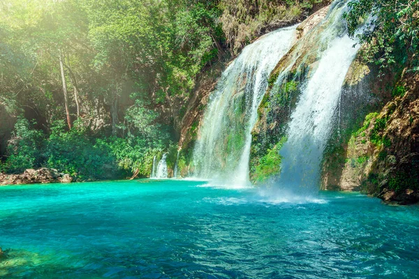 Waterfall, Chiflon Cascades, Chiapas, Мексика — стоковое фото