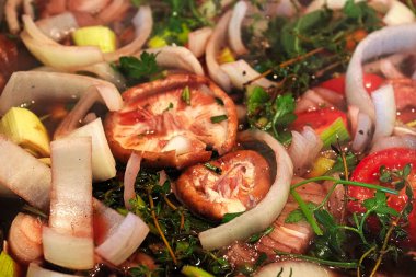 Bir arka plan çeşitli sebze otlar ve mantar