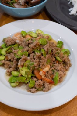 baharatlı sataw ve karides ünlü Tay gıda kızarmış