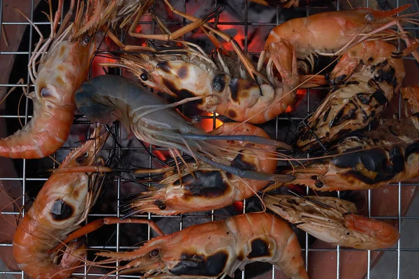 Γαρίδες καμένα σε κάρβουνο κουζίνα Ταϊλάνδη θαλασσινά — Φωτογραφία Αρχείου