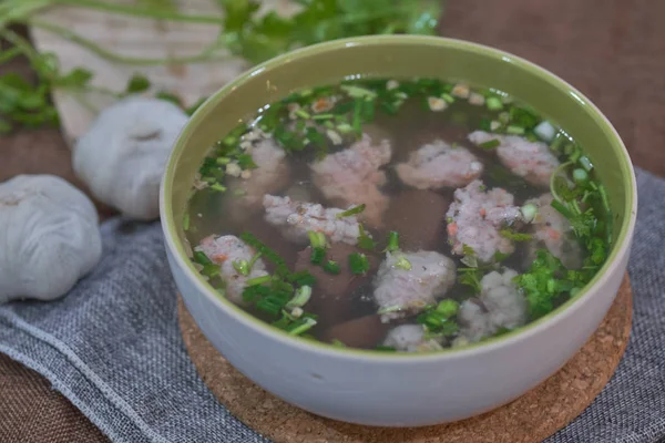 Tajska zupa jasny styl z Congealed wieprzowiny krwi — Zdjęcie stockowe