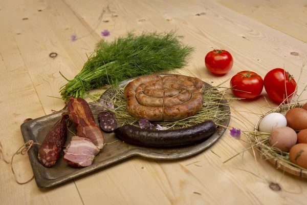 Carne Salsicha Cozidas Fazendas Orgânicas Acordo Com Receitas Tradicionais Legumes — Fotografia de Stock