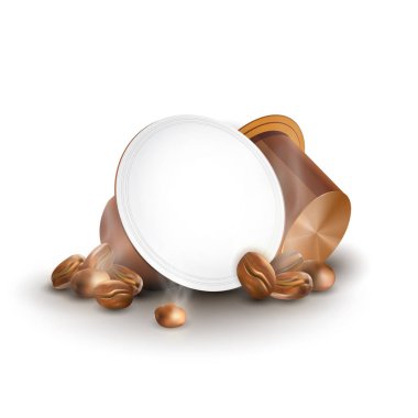 Espresso Makinesi için kahve kapsülleri. Beyaz arka planda izole kahve çekirdekleri ile kapsül kahve.