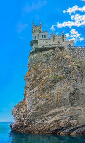 Karadeniz, Yalta yakınındaki kale yutacak'ın yuvada. Yarımada Crimea