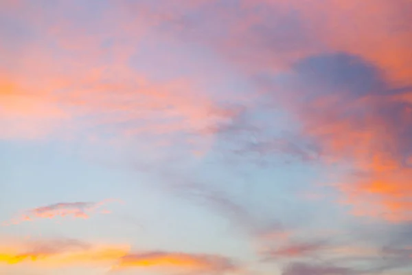 Pastelowe Niebo Zachód słońca w różowy, fioletowy i niebieski — Zdjęcie stockowe
