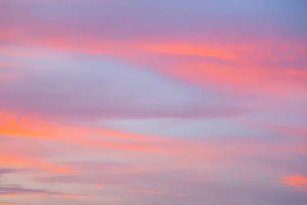 Pastelowe Niebo Zachód słońca w różowy, fioletowy i niebieski — Zdjęcie stockowe