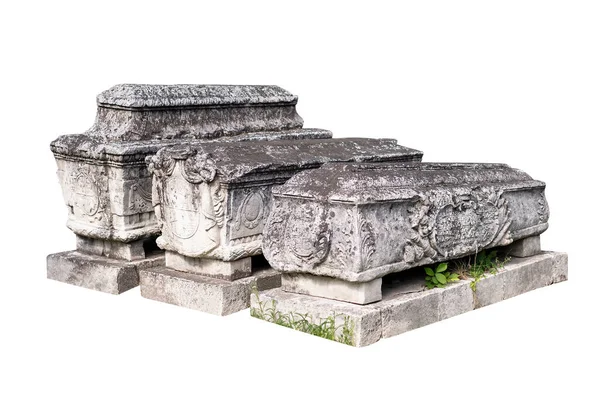 Oude stenen graven op het kerkhof land — Stockfoto