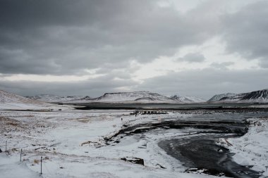 Snaefellsnes, İzlanda kışın ortasında yatay bir kar kaplı