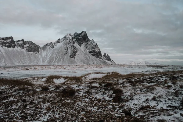 Paesaggio Innevato Stokksnes Islanda Nel Bel Mezzo Dell Inverno — Foto Stock