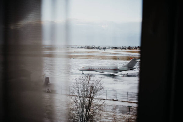Looking Out Window Hotel Plane Reykjavik Iceland — Stock Photo, Image