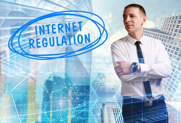 Conceito Negócio Tecnologia Internet Rede Jovem Empresário Mostrando Inscrição Regulação — Fotografia de Stock