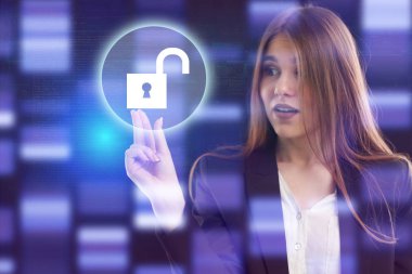 İş, teknoloji, Internet ve ağ kavramı. Genç işadamı gelecek bir sanal ekran üzerinde çalışma.