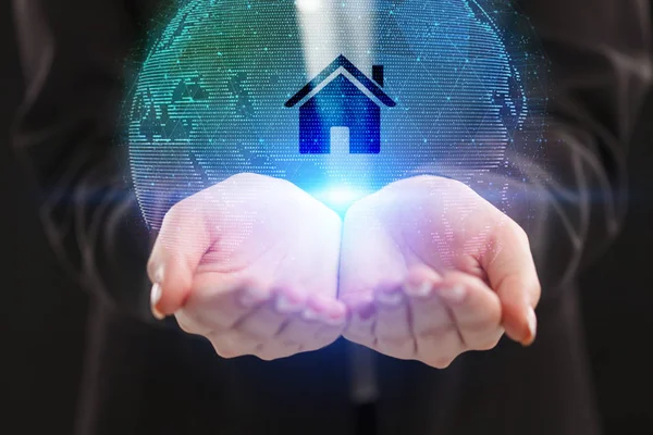 İş, teknoloji, Internet ve ağ kavramı. Geleceğin sanal bir ekranda çalışan genç bir girişimci ve yazıt görür: 